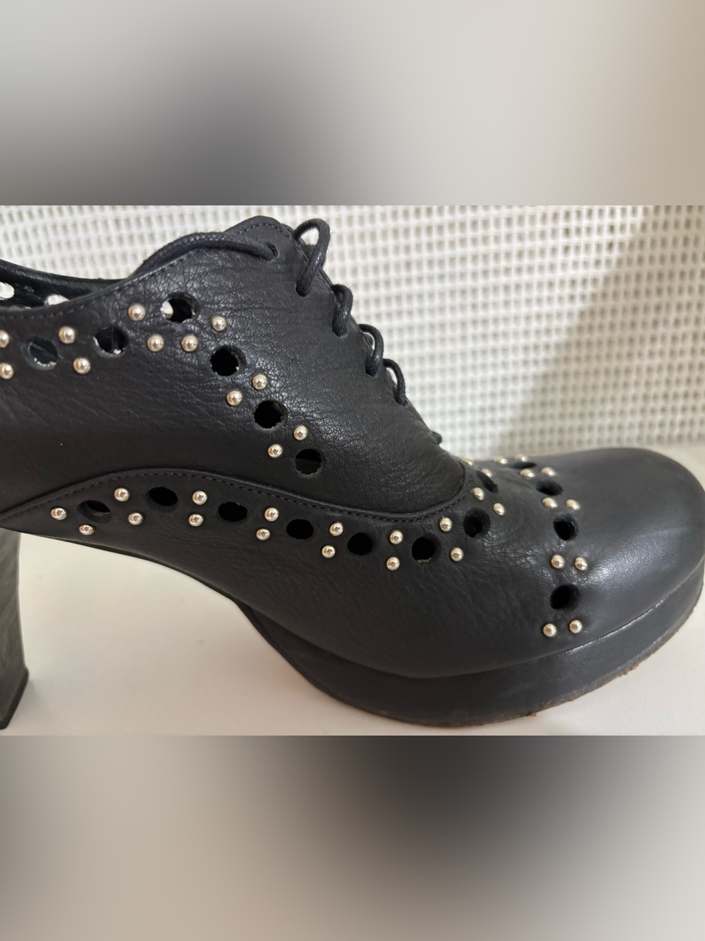 Calleen Cordero Black Studded Leather Lace-Up Oxfords with High Heels - Near New - Picture 9 of 11